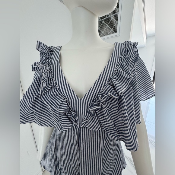 BCBG MaxAzria Flutter-Sleeve Romper Size XS White n Blue Striped - Picture 6 of 11